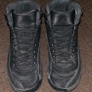 Air Jordan retro 12’s size 6 like new condition